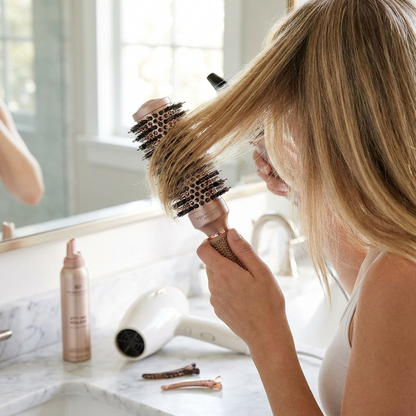 Styling Brush lifestyle